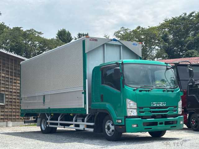 2017 Isuzu Isuzu Others