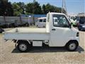 2010 Mitsubishi Minicab Truck