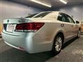 2013 Toyota Crown