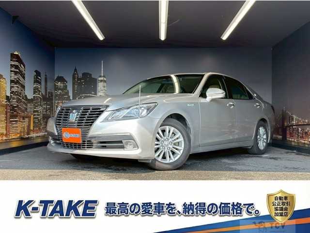 2013 Toyota Crown