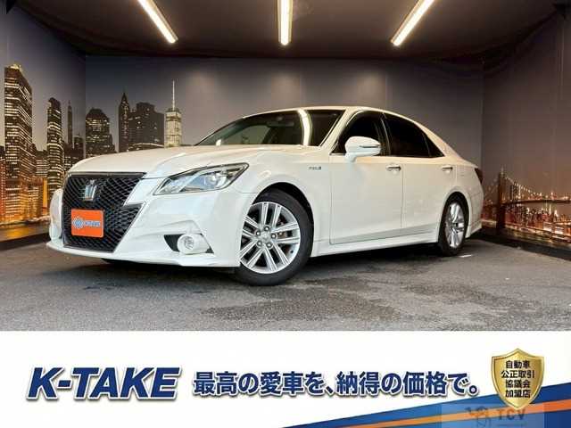 2013 Toyota Crown Athlete Series