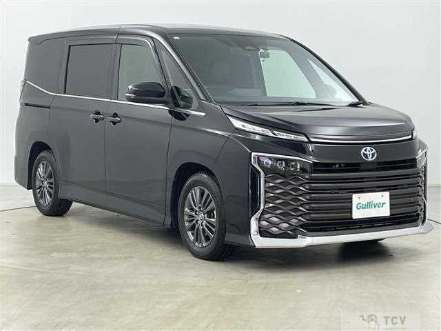 2023 Toyota Voxy