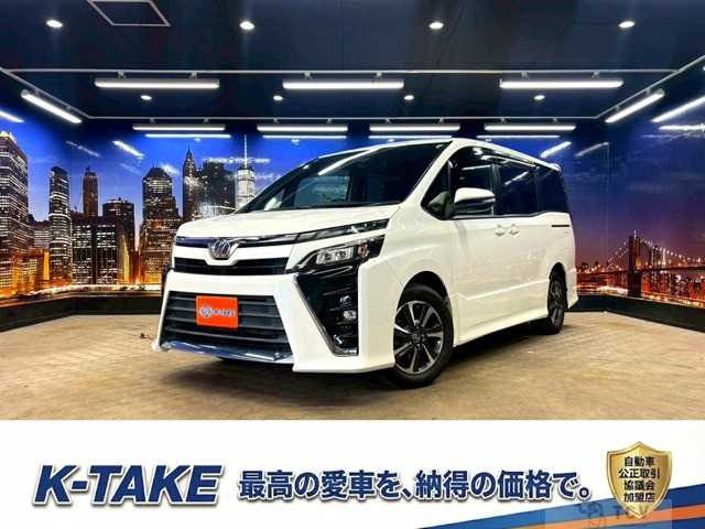 2017 Toyota Voxy