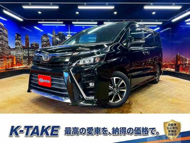 2017 Toyota Voxy