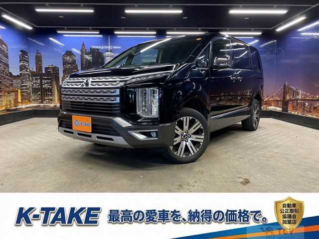 2019 Mitsubishi Delica D5