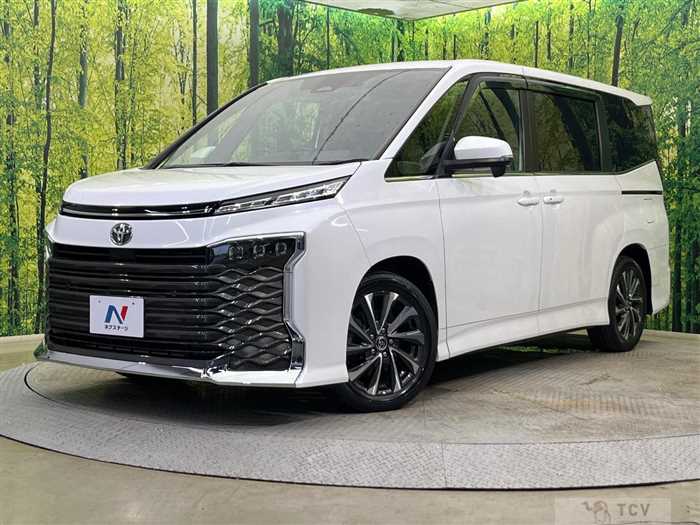 2022 Toyota Voxy