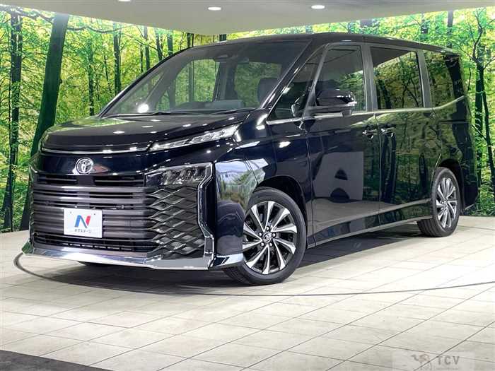2022 Toyota Voxy