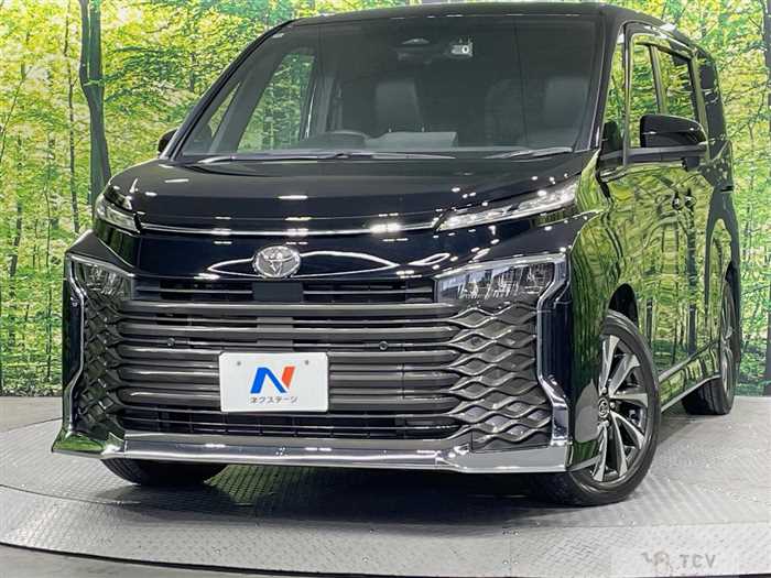 2022 Toyota Voxy