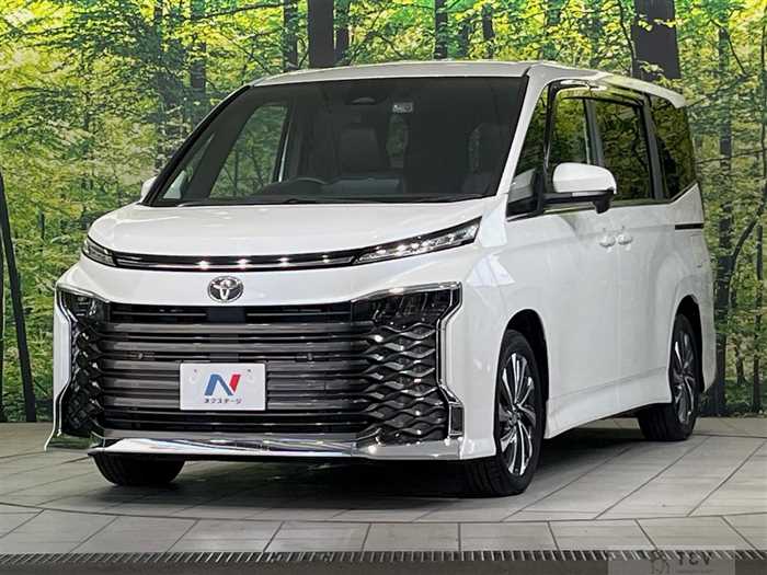 2023 Toyota Voxy