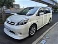 2012 Toyota Isis