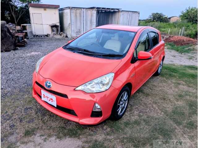 2013 Toyota AQUA