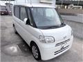 2011 Daihatsu Tanto