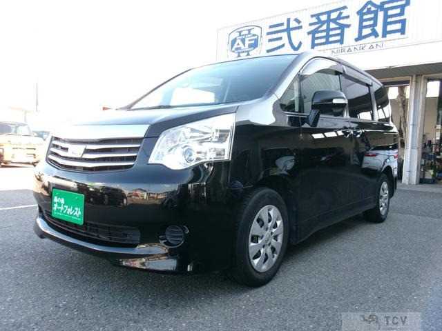 2013 Toyota Noah