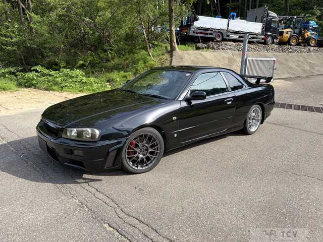 1998 Nissan Skyline Coupe