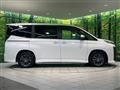 2025 Toyota Voxy