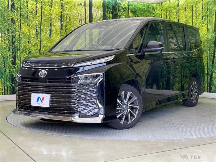 2025 Toyota Voxy