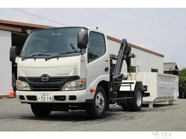 2012 Hino Dutro