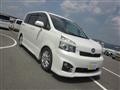 2013 Toyota Voxy