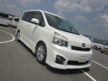 2013 Toyota Voxy