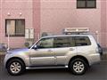 2014 Mitsubishi Pajero