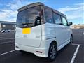2011 Nissan ROOX