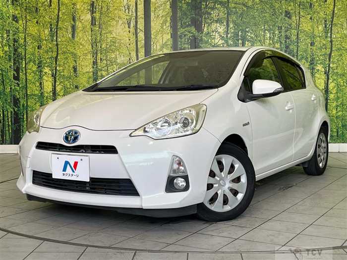 2013 Toyota AQUA