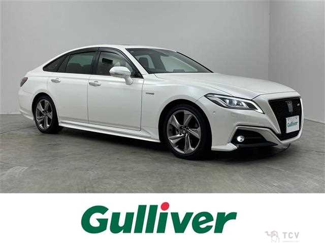 2019 Toyota Crown Hybrid