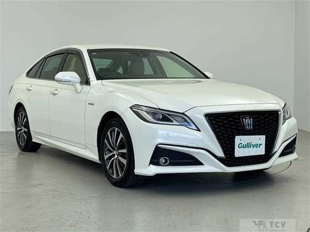 2018 Toyota Crown Hybrid
