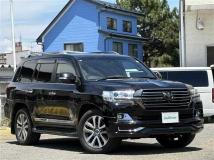 2018 Toyota Land Cruiser