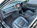 2013 Toyota Crown Hybrid