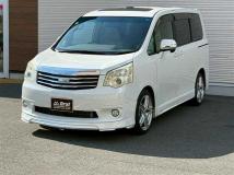 2010 Toyota Noah