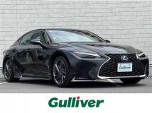 2021 Lexus IS
