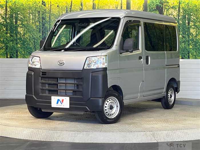 2022 Daihatsu Hijet Cargo