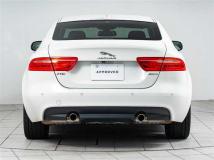 2018 Jaguar XE