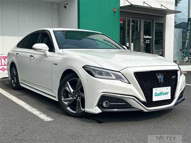 2018 Toyota Crown Hybrid