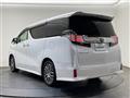 2015 Toyota Vellfire
