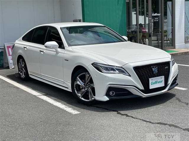 2018 Toyota Crown Hybrid
