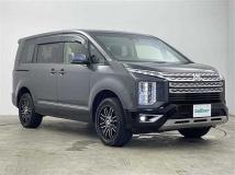 2021 Mitsubishi Delica D5
