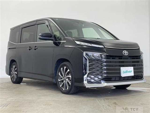 2023 Toyota Voxy