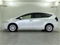 2013 Toyota PRIUS α