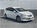 2013 Toyota PRIUS α