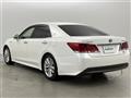 2014 Toyota Crown Hybrid