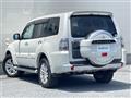 2012 Mitsubishi Pajero