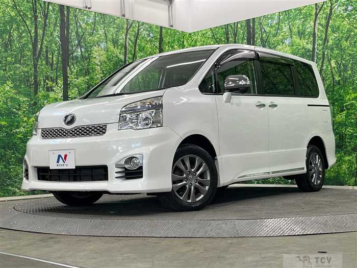 2013 Toyota Voxy