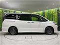 2015 Toyota Voxy