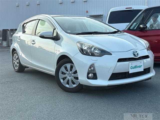 2013 Toyota AQUA