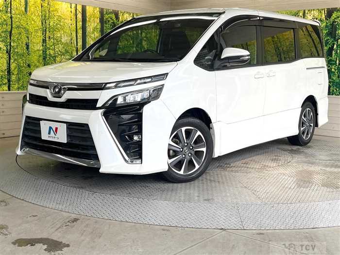 2017 Toyota Voxy
