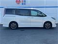 2017 Toyota Noah