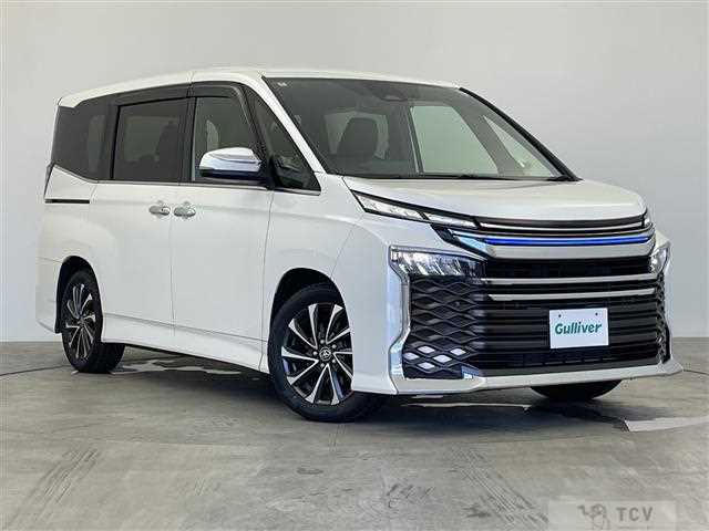 2022 Toyota Voxy