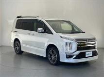 2019 Mitsubishi Delica D5